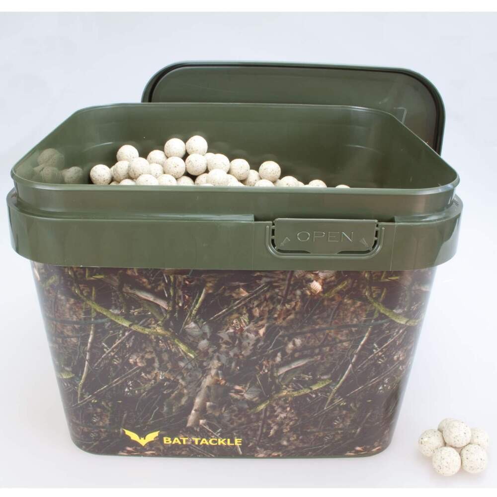 Bat-tackle Böse Boilies Realistricâ Spand 5kg Creamwhite Choclate Boilies